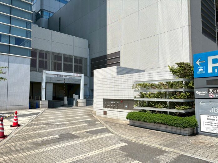 クイーンズタワーA　駐車場