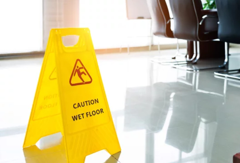 How to Keep Your Office Spotless: The Benefits of Professional Office Cleaning Services