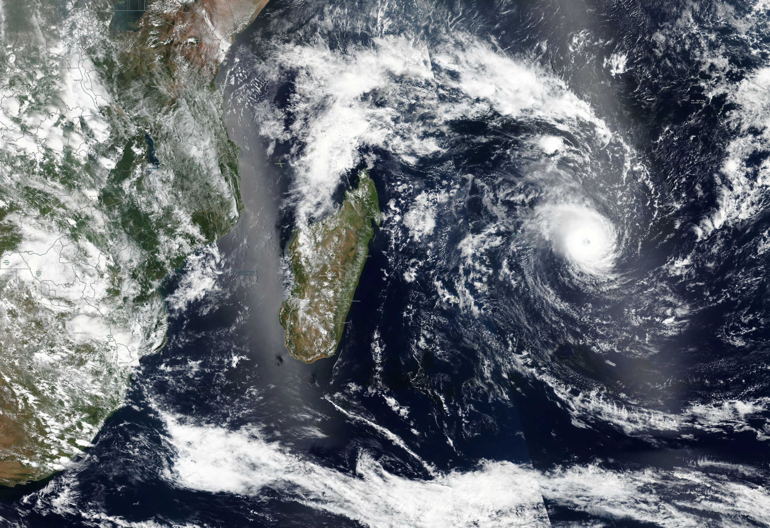madagaskari o kyklonas frenti saronei ti chora 63f542765c38d