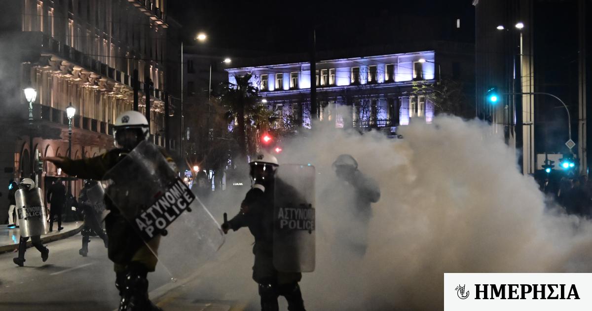 Αγνωστοι έκαψαν περιπολικό στο Μοναστηράκι - Τραυματίστηκαν δύο αστυνομικοί 1 agnostoi ekapsan peripoliko sto monastiraki amp 8211 traymatistikan dyo astynomikoi 640319ef3be75