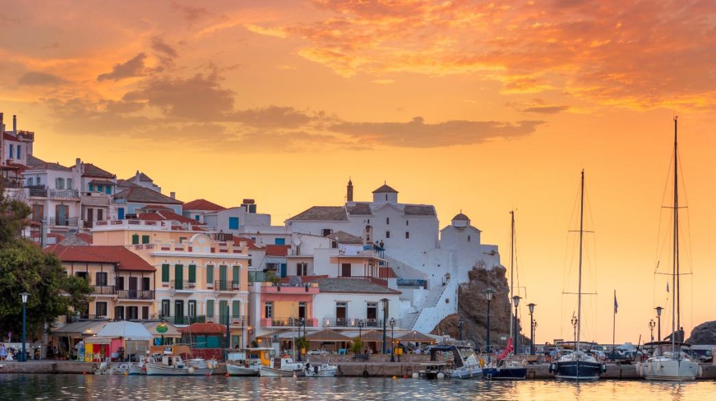 Πάνω από 50% οι προκρατήσεις για τους εκδρομείς της 25ης Μαρτίου 1 pano apo 50 oi prokratiseis gia toys ekdromeis tis 25is martioy 6412054f0321e