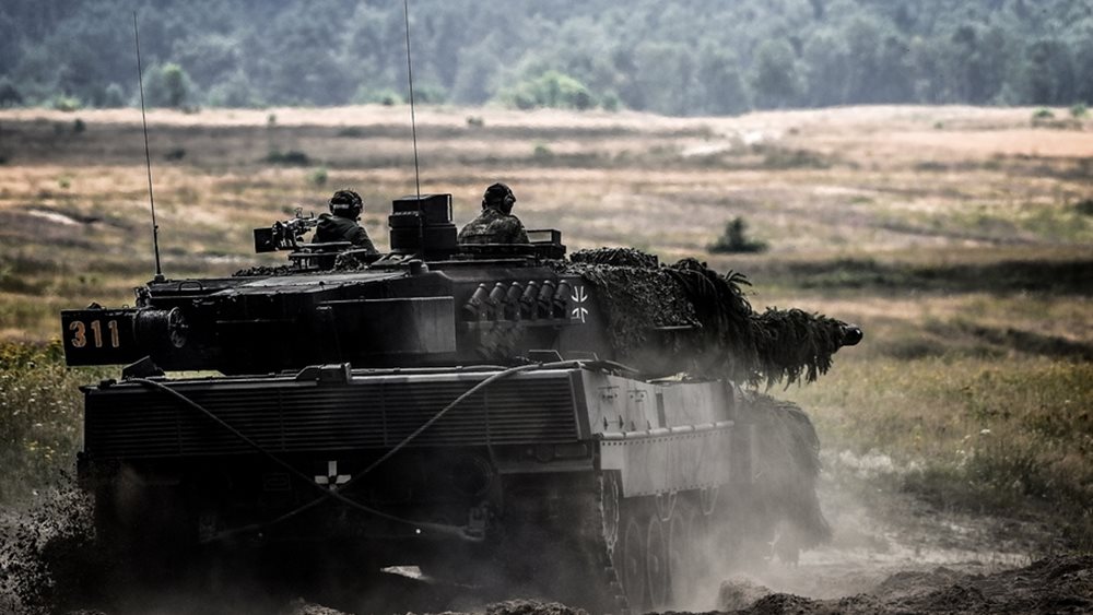 Πολωνία: Εντός της εβδομάδας στέλνει άλλα 10 άρματα Leopard 2 στην Ουκρανία 1 polonia entos tis evdomadas stelnei alla 10 armata leopard 2 stin oykrania 64072a3442a2d