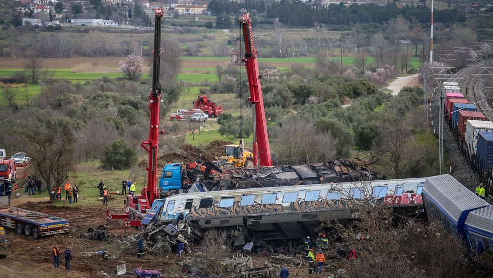 Σύγκρουση τρένων στα Τεμπη: "Όλα γίνονται χειροκίνητα - Από το 2000 δεν λειτουργούν τα συστήματα ασφαλείας" 1 sygkroysi trenon sta tempi amp 8220 ola ginontai cheirokinita amp 8211 apo to 2000 den leitoyrgoyn ta systimata asfaleias amp 8221 63ff0b57dac0f