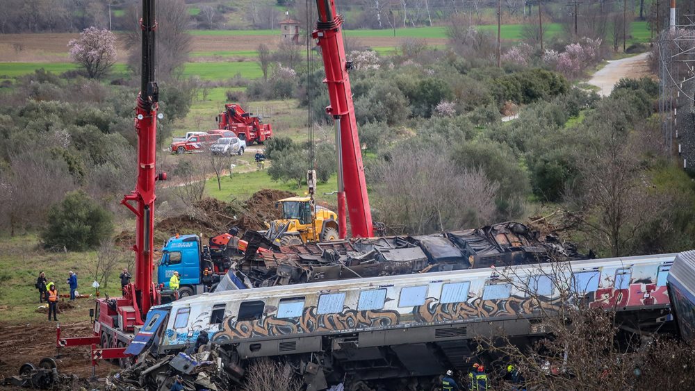 Σύγκρουση τρένων στα Τέμπη: Οι φορείς που παρέχουν ψυχολογική υποστήριξη σε θύματα και συγγενείς θυμάτων 1 sygkroysi trenon sta tempi oi foreis poy parechoyn psychologiki ypostirixi se thymata kai syggeneis thymaton 63ff1bd3939fa