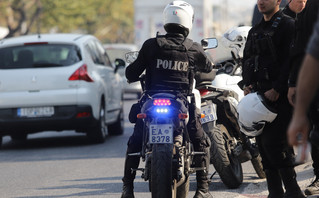 Θεσσαλονίκη: Παραδόθηκε 33χρονος που είχε αποδράσει από το δικαστικό μέγαρο – Έπρεπε να εκτίσει ποινή φυλάκισης 5 ετών 1 thessaloniki paradothike 33chronos poy eiche apodrasei apo to dikastiko megaro eprepe na ektisei poini fylakisis 5 eton 640f370250f34