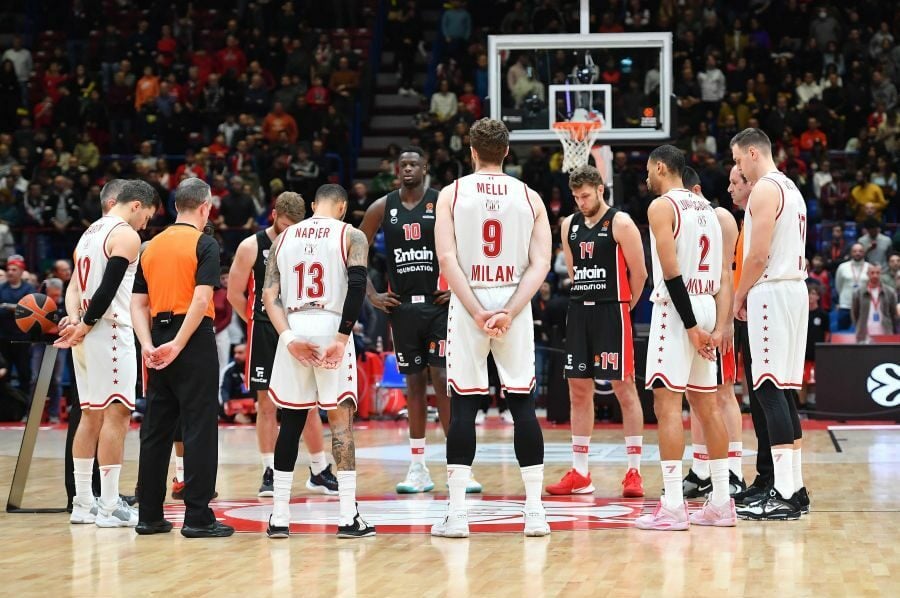 Βαριά ήττα στο Μιλάνο για τον Ολυμπιακό 1 varia itta sto milano gia ton olympiako 640277d6e4965