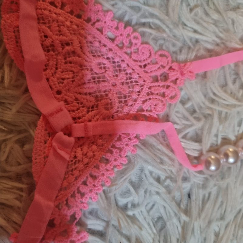 String – Image 4
