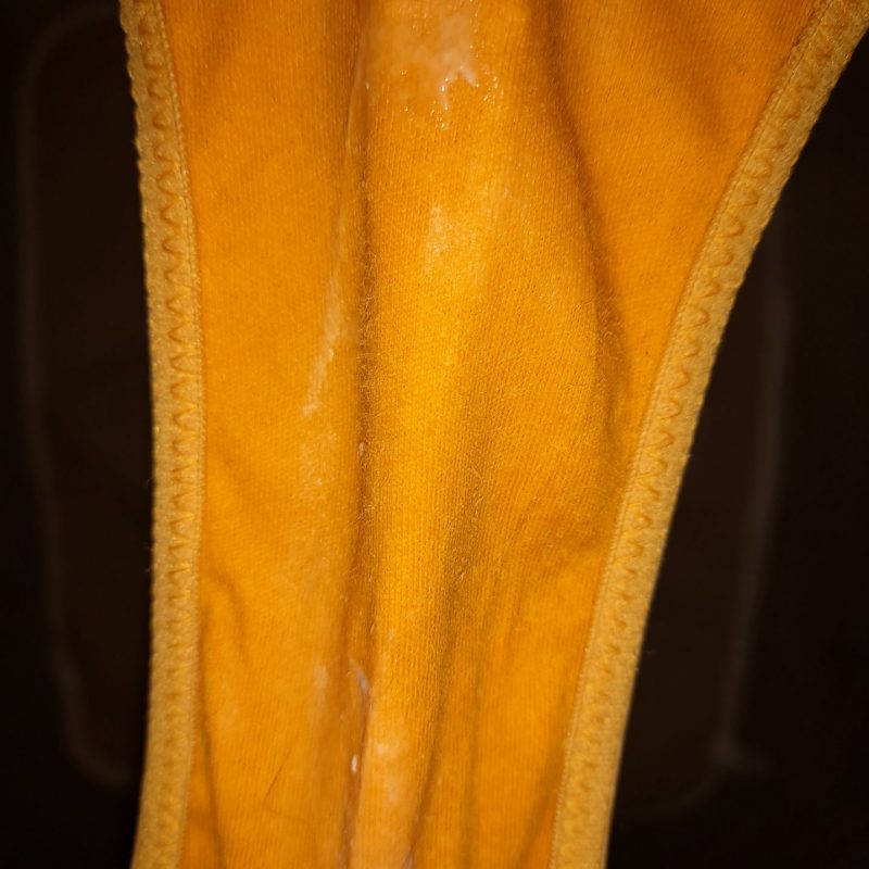 Culotte sale après rapport sexuel odeur garanti
