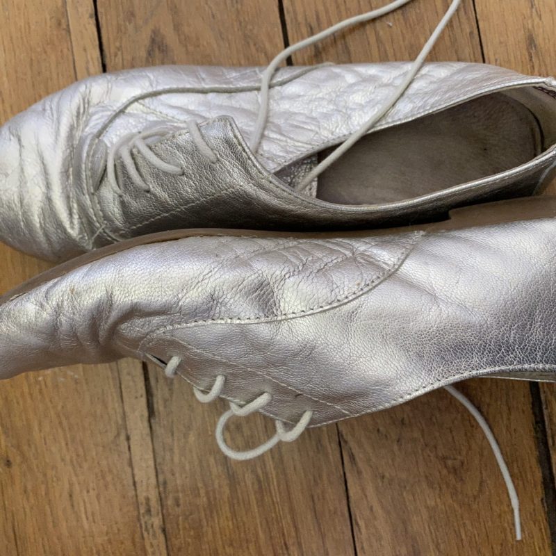 Chaussures usées pour amateurs