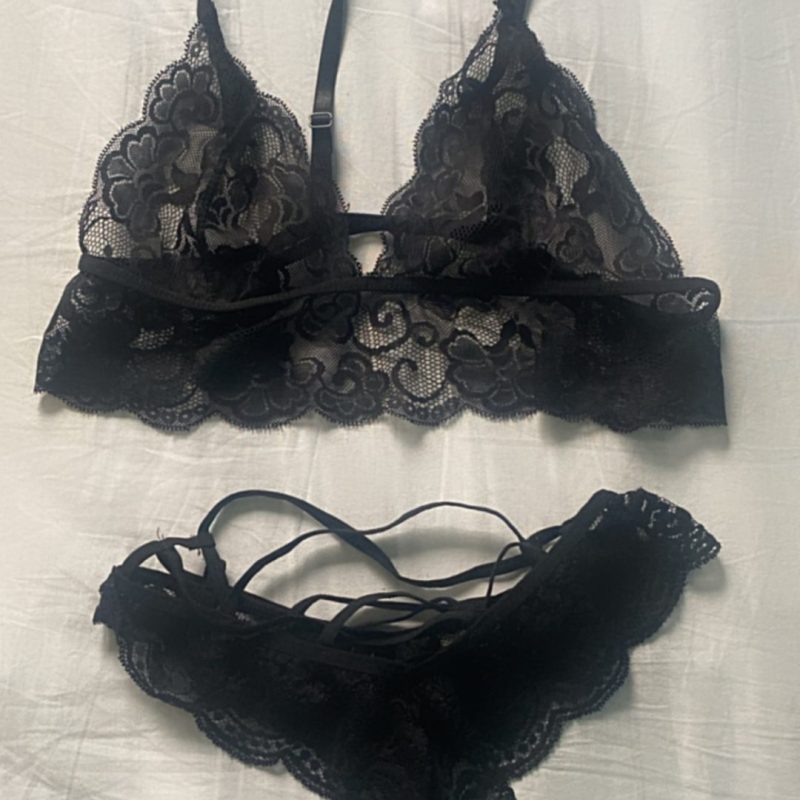 Lingerie – Image 2