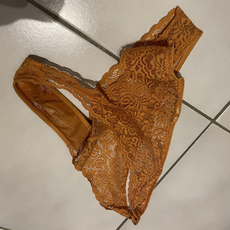 Tanga porté toute la journée