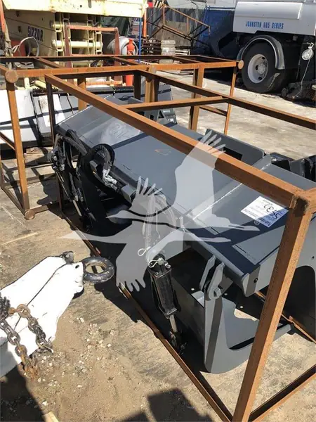 2025 Bucket WOLVERINE 72 INCH CA02212019CL