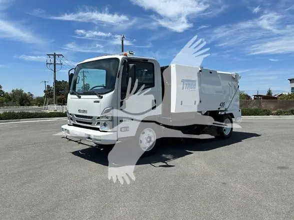 2025 ISUZU NQR CA07232025CL