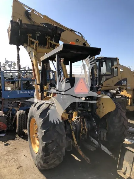 1995 MASSEY FERGUSON 640 CA01262022CL