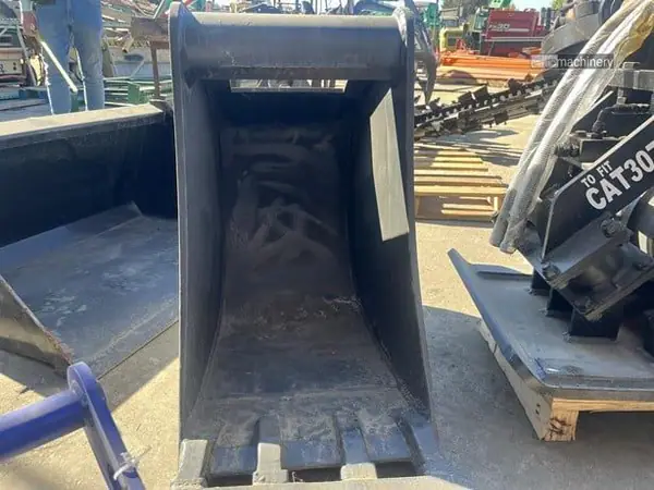 2025 Bucket, Trenching TAG 17 INCH TRENCH BUCKET 