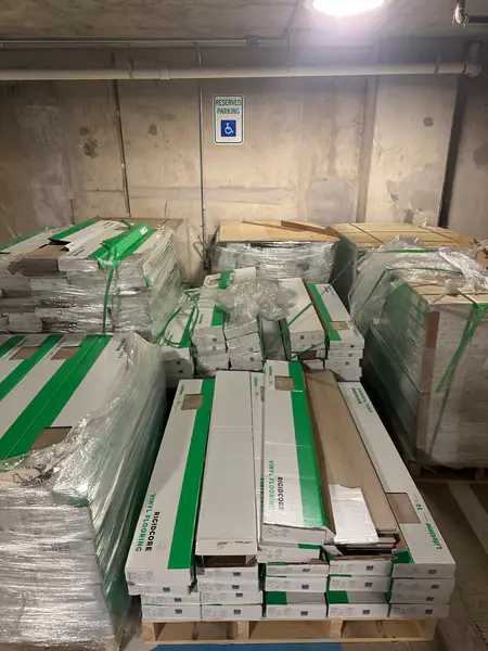 Rigid core vinyl flooring 48"x7"x4.5mm DRIZZLE