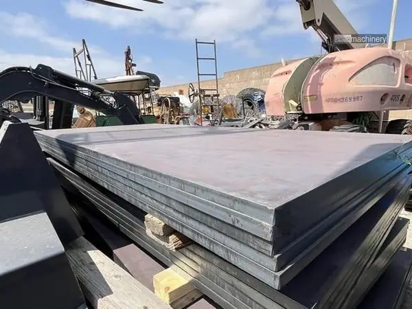 STEEL ROAD / TRENCH PLATES 