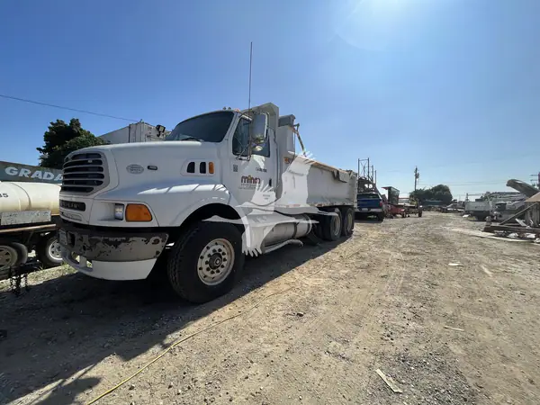 2009 STERLING L9500 CA05072025CL