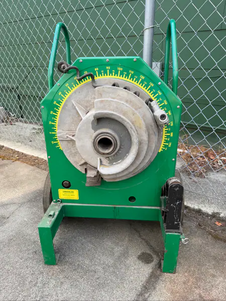 Greenlee 555 Electric Pipe Bender with Extra Shoes & Storage Box