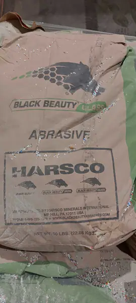 Black beauty glass media