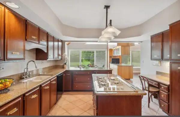 Cabinets & Appliances