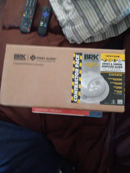 Brand new box of 6 BRK smoke and carbon monoxide alarms