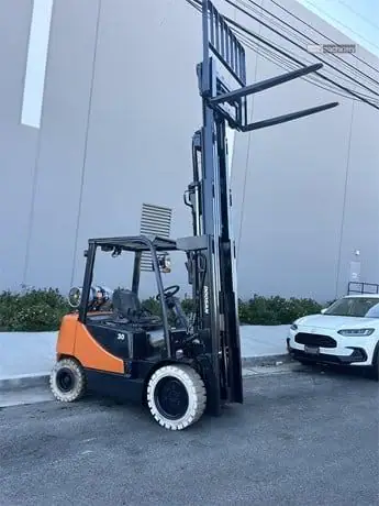 2017 DOOSAN G30P-5 
