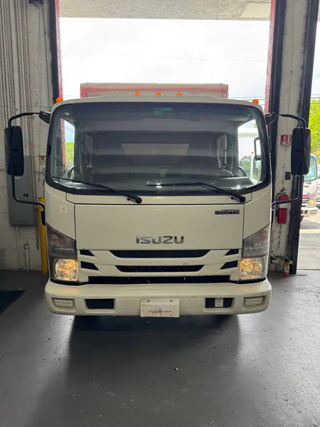 Box Truck for sale (Price Negotiable)