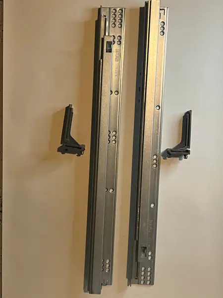 DTC 21” 533 Undermount Drawer Slides - Full Extension, Soft-Close with Brackets
