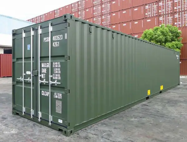 Storage containers 