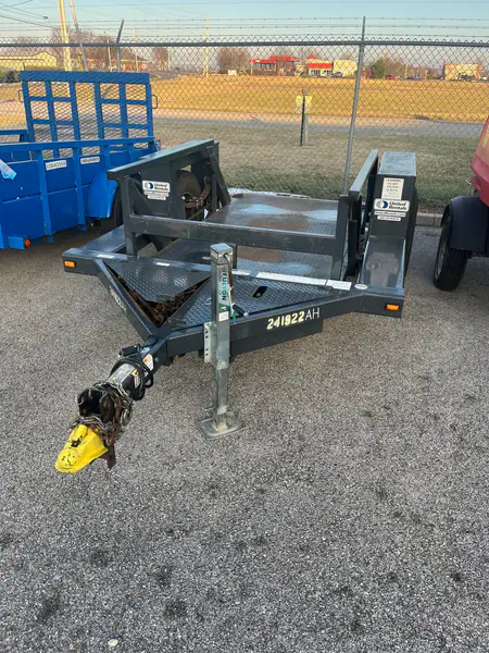 Jlg hydraulic trailer 
