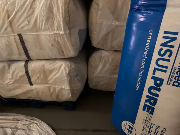R-15 Faced fiberglass insulation - 24 inch wide studs - 118 sqft per bag