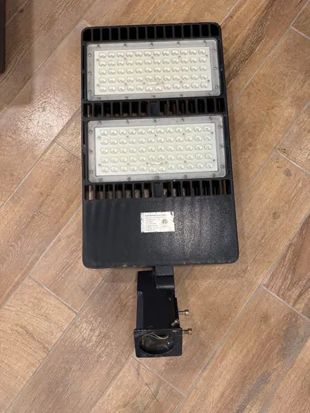Commercial light