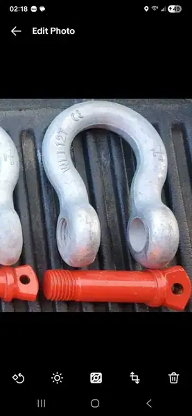 1_1/4" Galvanized Steel Lifting Shackles