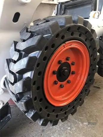 2025 Tires BOBCAT 30 X 10-16