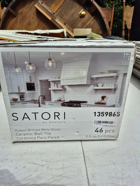 97 Satori Hudson Brilliant White Glossy Ceramic Wall 4"x8" Tiles