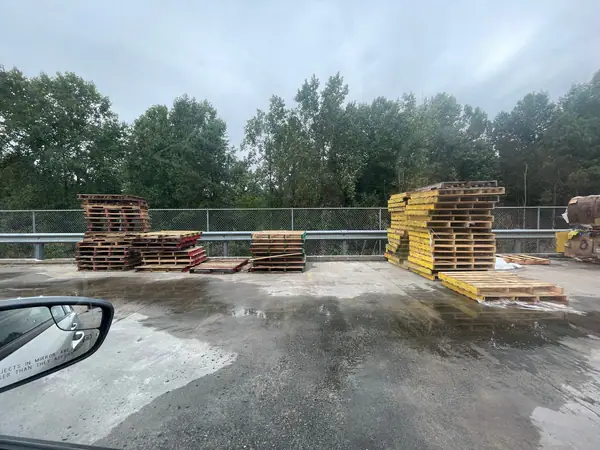 Wooden pallets 