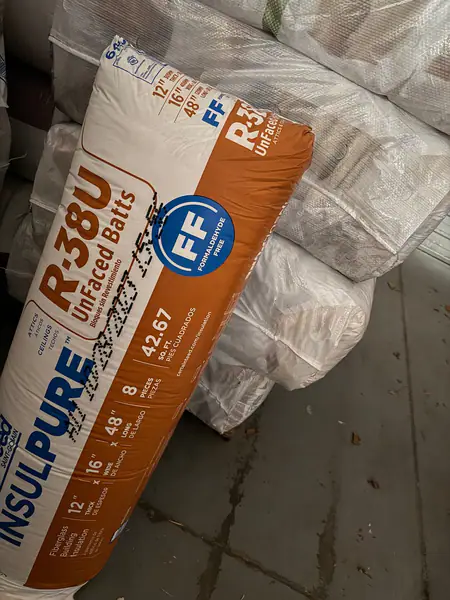 R-38 Unfaced Fiberglass insulation 16 inch wide - 42sqft per bag - For ceilings and attics