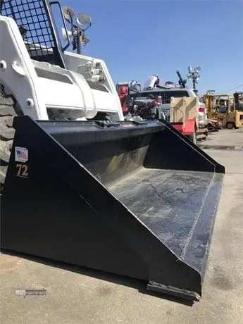 2025 Bucket, GP TOMAHAWK 72 INCH 