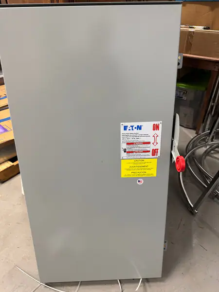 400 amp Nema 3R fusible disconnect 