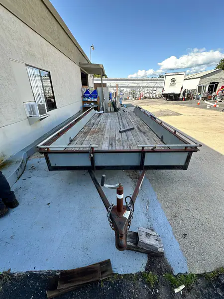Dual Axle 16' 2008 Carson Trailer
