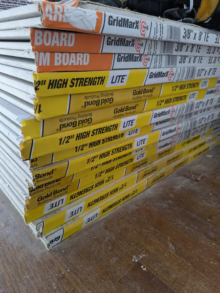 22 - 1/2" & 6 - 3/8" DryWall: Bulk Unload Only