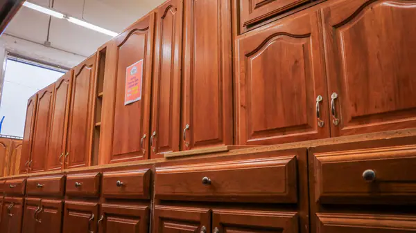 Kemper Maple Cabinet Set