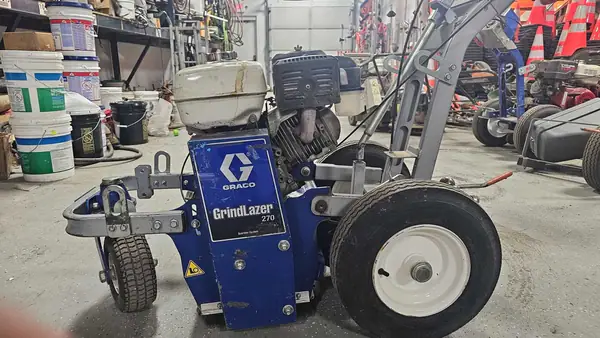 2020 Graco GrindLazer 270  -
HP DC1021 Gas powered Scarifier 