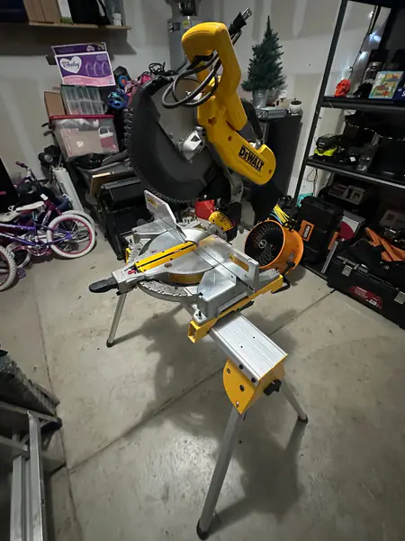 Dewalt Miter Saw w/Heavy Duty Work Stand & Extra Fine Saw Blade