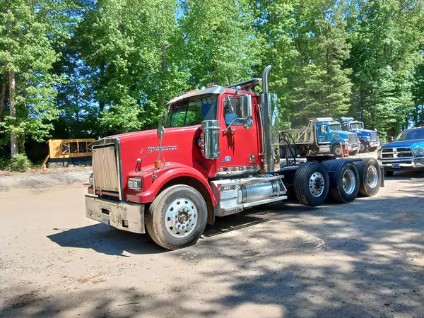 2019 Western Star 4900 SF