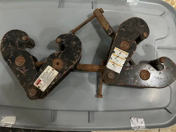 Dayton 1 Ton Beam Clamps (2)