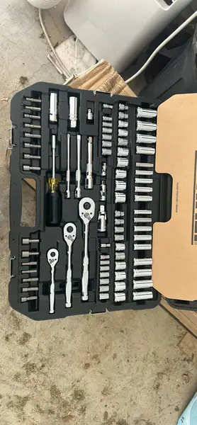 DEWALT 155pc Socket set W/ PCA Box