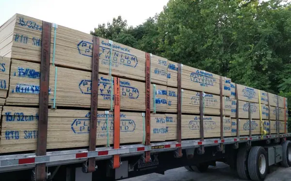 Plywood Cdx 4x8 Pine  3/4  inches