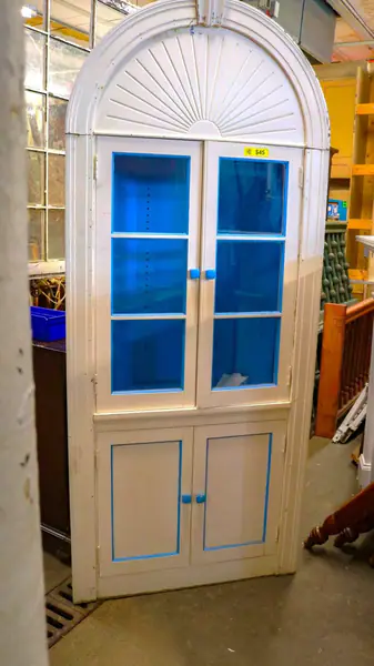 Sunburst Curio Corner Hutch